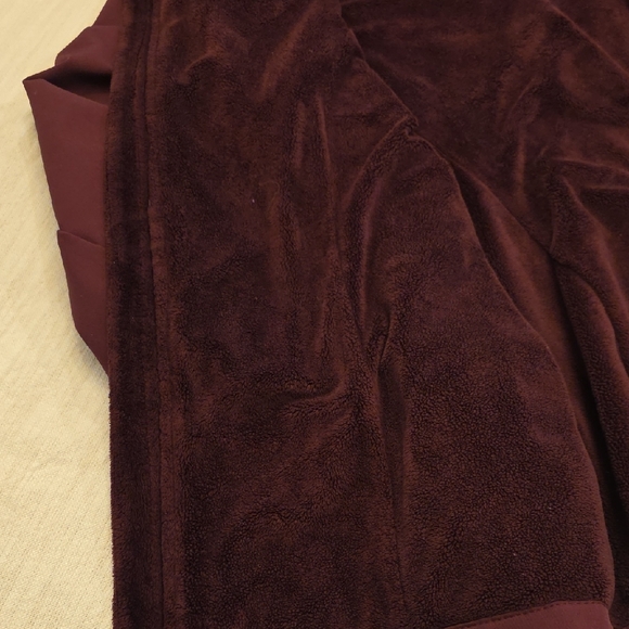 The North Face Women's Burgundy Utility Jacket - Picture 7 of 9